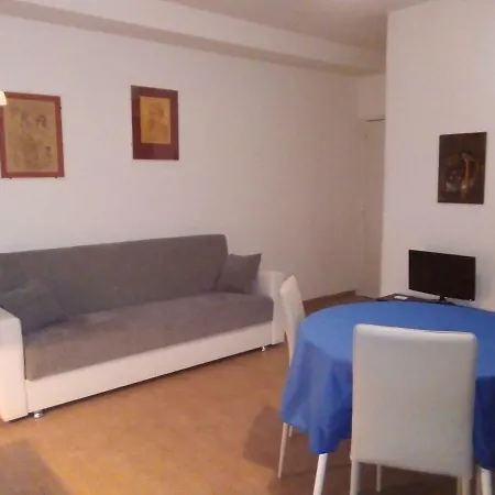 B&bari Apartman *